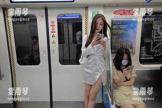 魔镜街拍-凯恩 魔镜街拍 - 合集中的合集:凯恩总是能触动到我心