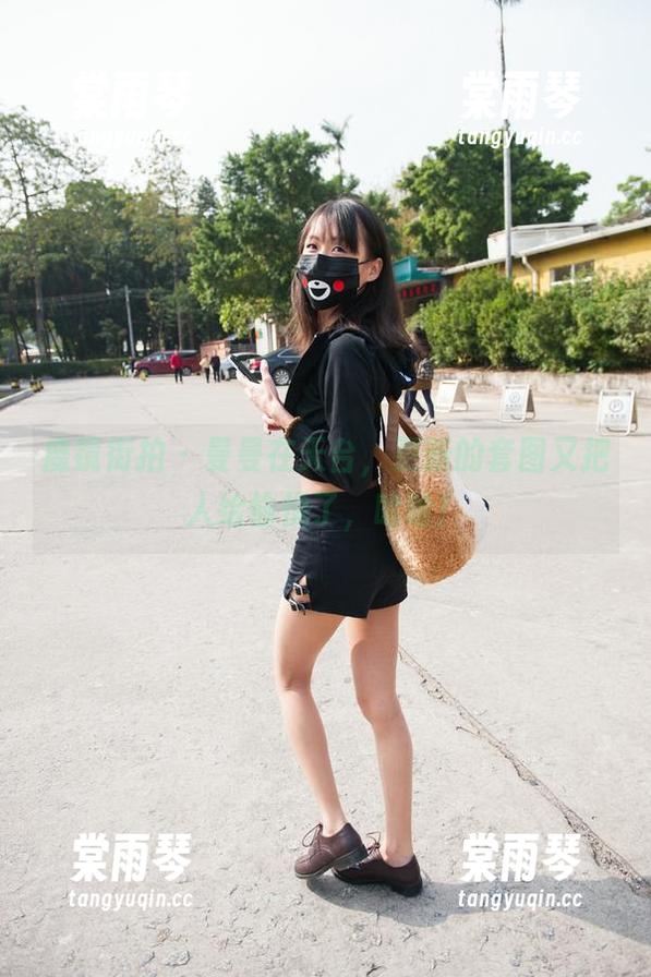 魔镜街拍-曼曼 魔镜街拍 - 曼曼在天台,更新的套图又把人给愉悦了,哈哈!