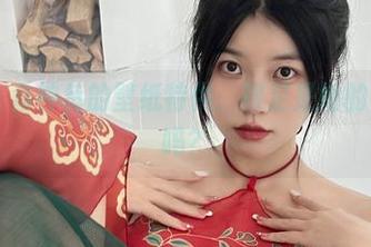 微密圈 - 鱼神鱼的壁纸特供：裸足是她的“专利”吗？