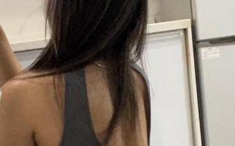 微密圈 - 黑饱宝又来了，套图中有种想要一探究竟的死库水气息！